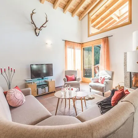 Alpharmonie Apartment