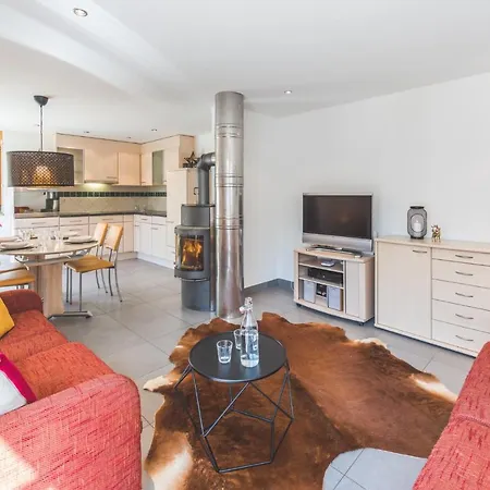 阿尔法摩尼公寓酒店